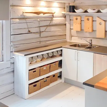 Idyllic Log With Ski-inout At Dagalifjell *