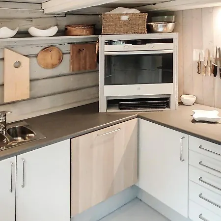 Idyllic Log With Ski-inout At Dagalifjell *